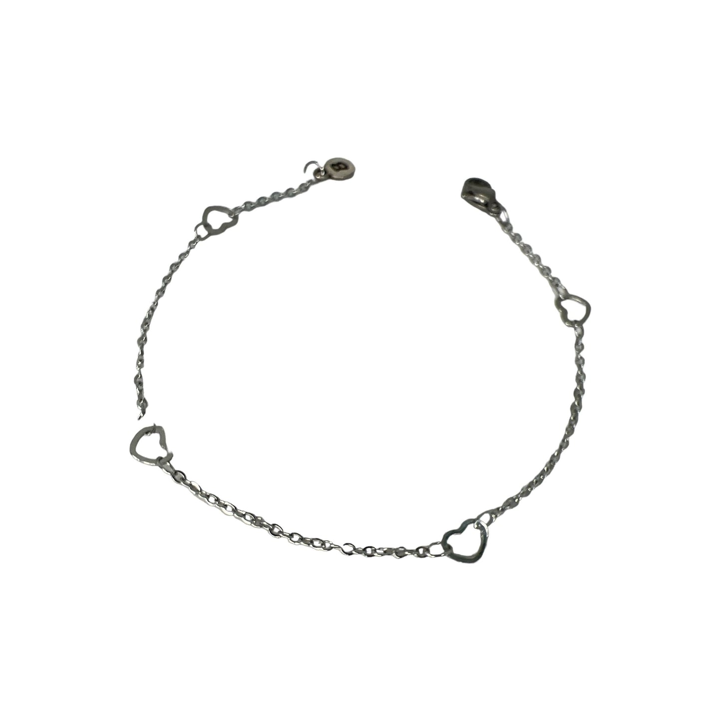 Armband in der Farbe Silber - feine Kette mit Herz Elementen
