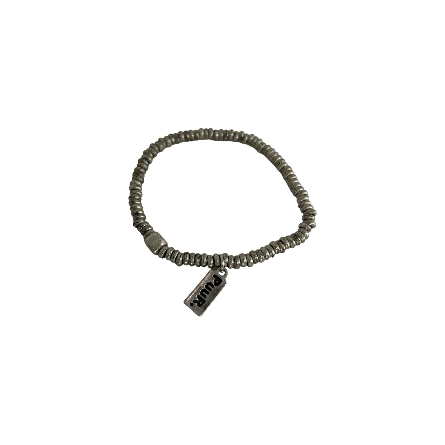 handgefertigtes silberfarbenes Armband von PuuR
